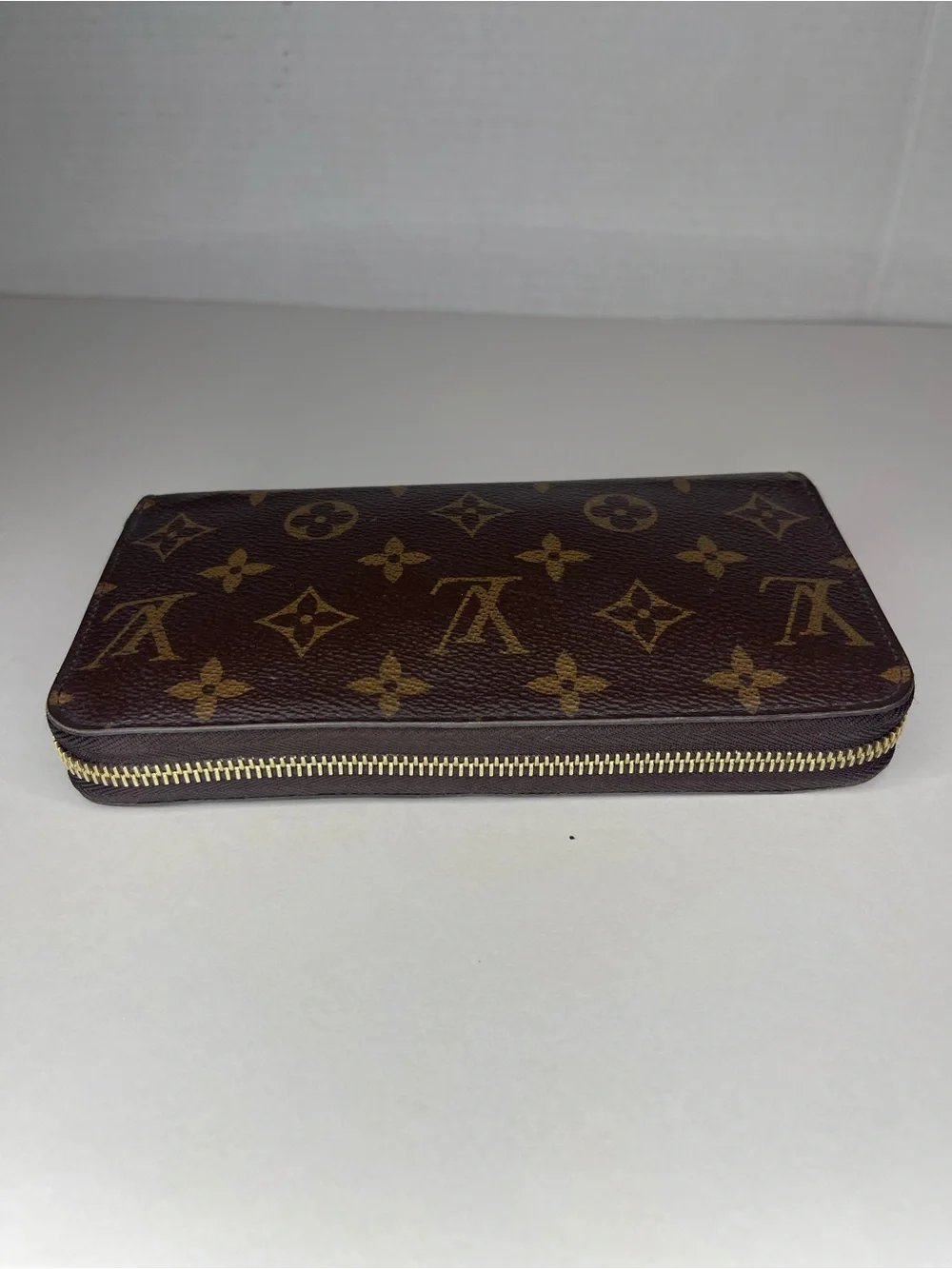 Louis Vuitton iconic louis